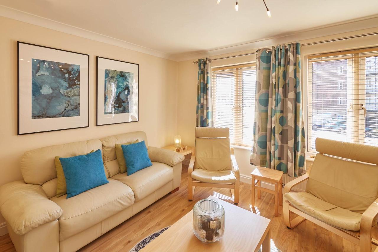 Host & Stay - The Scuttlebutt Townhouse Whitby Kültér fotó