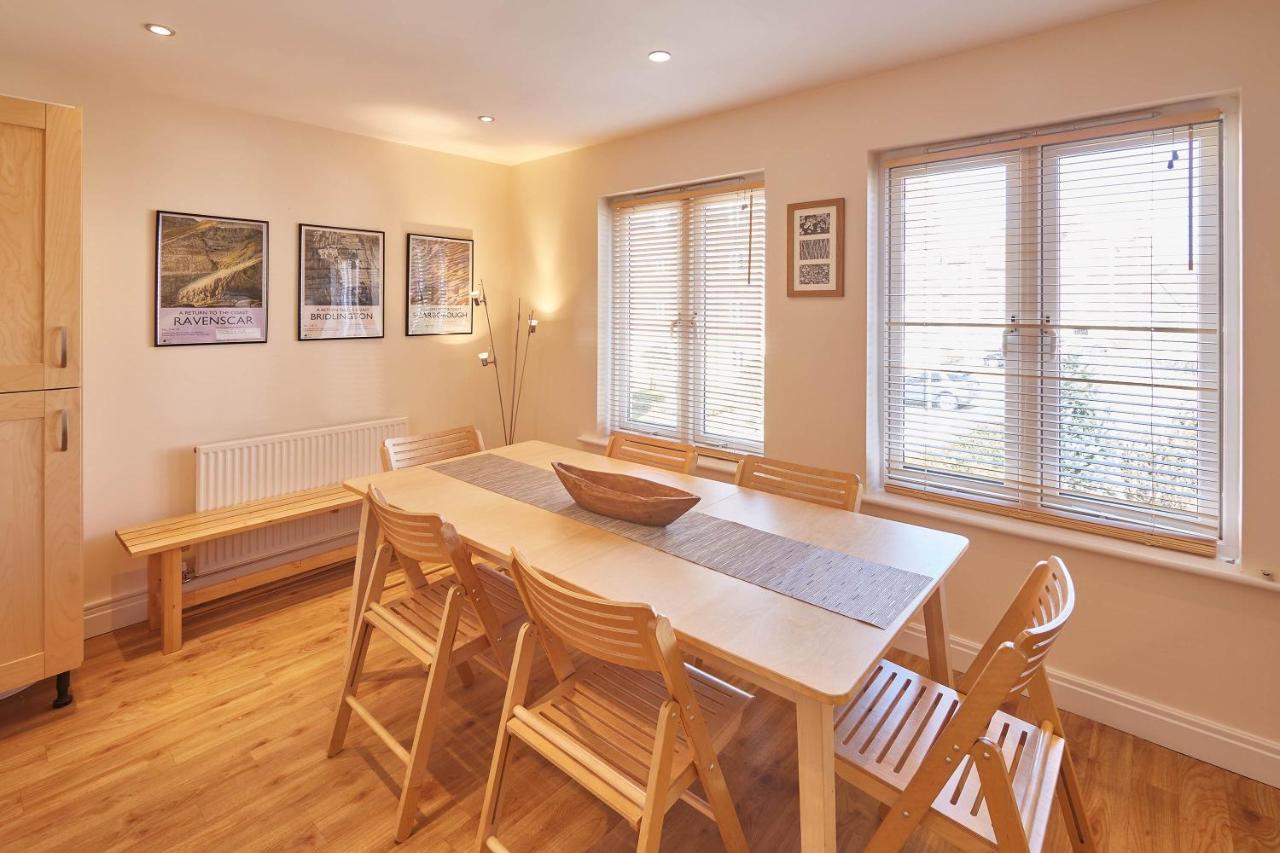 Host & Stay - The Scuttlebutt Townhouse Whitby Kültér fotó